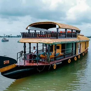  Bateau-hôtel Why Not Houseboat Inde